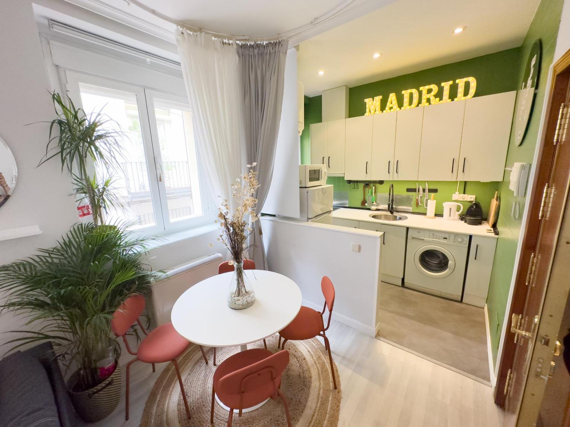 Disfruta Del Barrio De Las Letras Madrid Exterior foto